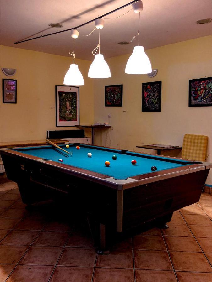 Whole Basement Former Pub3 For Bachelor / Bachelorette Party Budapest Eksteriør billede