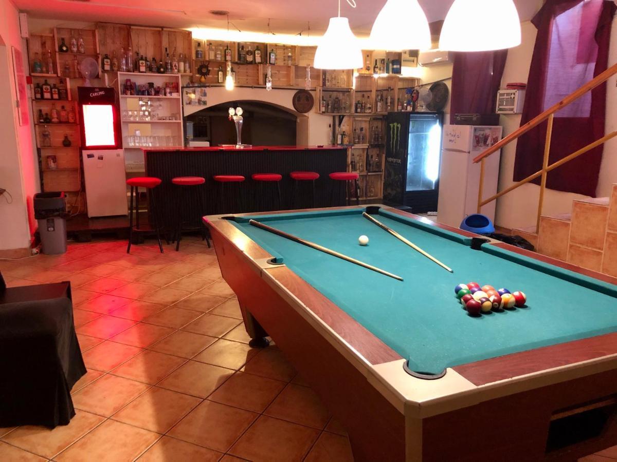 Whole Basement Former Pub3 For Bachelor / Bachelorette Party Budapest Eksteriør billede